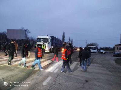 Михаил Волынец - На Кировоградщине шахтеры продолжают перекрывать трассы - lenta.ua - Киев - Кировоградская обл.