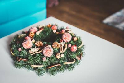7 новогодних букетов и композиций, которые украсят ваш праздничный интерьер – фото - 24tv.ua - Новости