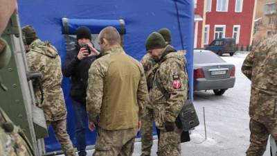 Освобожденного из плена украинского военного держали в так называемой "милиции" боевиков - 24tv.ua - Славяносербск - Новости
