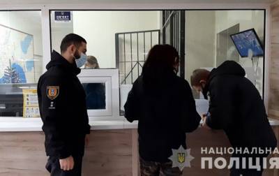 В центре Одессы молодая женщина с ножом напала на незнакомца - korrespondent.net - Одесса - Нападение