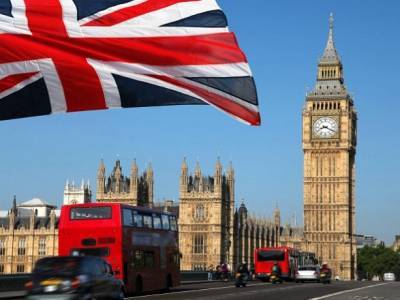 Грант Шаппс - Британия решила прекратить авиаперевозки с ЮАР из-за нового штамма COVID-19 - unn.com.ua - Киев - Англия - Юар
