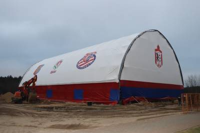 В Лиде построили крытую площадку по мини-футболу, аналогов которой нет в стране - grodnonews.by - Строительство