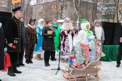 Елена Сорокина - В канун Нового года воспитанникам реабилитационного центра в Рязани передали подарки - 7info.ru - Рязань