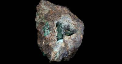 В Великобритании открыли новый уникальный изумрудно-зеленый минерал - tsn.ua - Англия