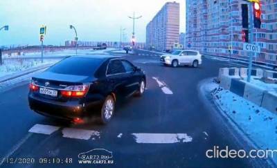 Тюменка, которую в соцсетях обвинили в грубом нарушении ПДД, везла заболевшего ребенка в больницу - news.megatyumen.ru