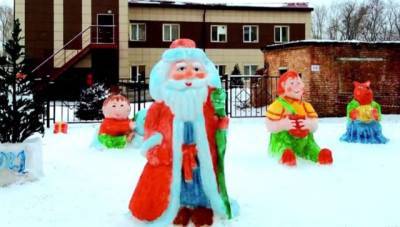 Илья Середюк - К Новому году кемеровчане установили во дворах более 1 000 снежных фигур - gazeta.a42.ru - Кемерово
