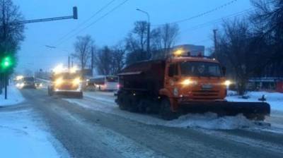 Пензенские улицы чистят от снега более 60 спецмашин - penzainform.ru - Пенза