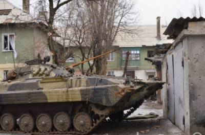 НМ ЛНР: Украинские боевики размещают технику вдоль линии соприкосновения сторон - news-front.info - ЛНР