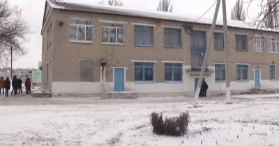 Скандал в школе под Днепром: первоклассницу выгнали из класса в День святого Николая, потому что мама не сдала деньги - tsn.ua