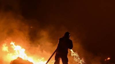 Пожарные несколько часов не могли потушить рынок в Волгограде - inforeactor.ru - Тюмень - Волгоград - район Краснооктябрьский