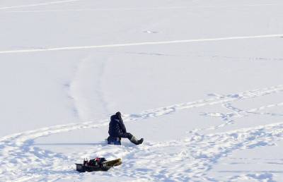 Рыбак провалился под лед в Копыльском районе - ont.by - район Копыльский