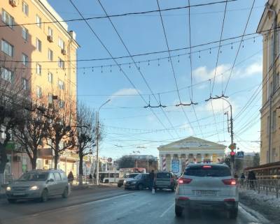 Из-за массовой аварии в центре Рязани образовывается пробка - 7info.ru - Рязань