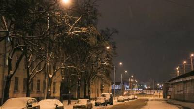 103 новых светильника появились на Кронштадтской улице - piter.tv - Санкт-Петербург - район Кировский, Санкт-Петербург - территория Ленсвет - Петербург