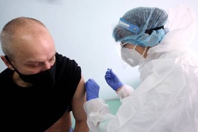 Sunday Times - Паскаль Сорио - Выявлена «формула успеха» британской вакцины от коронавируса - lenta.ru