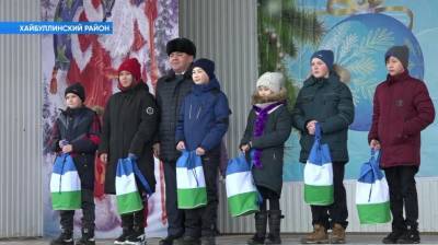 В районе Башкирии провели новогоднюю ёлку для талантливых ребят - bash.news - Башкирия - Уфа - район Хайбуллинский