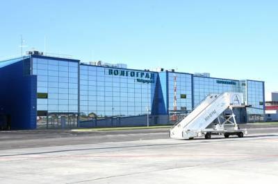 Военный, снёсший забор на БМП-3 в волгоградском аэропорту, лишён прав - aif.ru - Волгоград - Военный