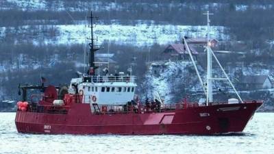 Выжившие при крушении «Онеги» рыбаки рассказали, как затонуло их судно - 5-tv.ru