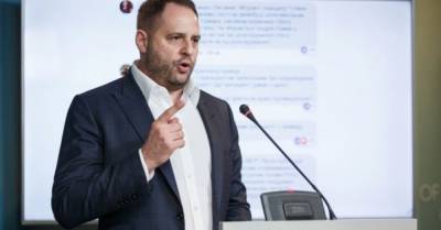 Андрей Ермак - Николай Точицкий - Ермак: Украина ведет переговоры со всеми производителями вакцин от Covid-19, кроме России - delo.ua