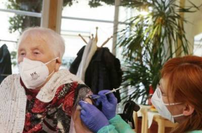 Сотрудники дома престарелых подверглись «облучению» ковид-вакциной в пятикратном размере - from-ua.com - Штральзунд