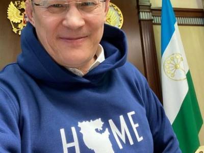 Радий Хабиров - Радий Хабиров рассказал историю происхождения его фотографии с семьёй в торговом центре и о капризничающем на кассе сыне - ufatime.ru - Башкирия