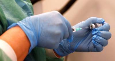 Первый укол комом. В Германии вакцинация от COVID началась с ошибки - lv.sputniknews.ru - Германия - Штральзунд