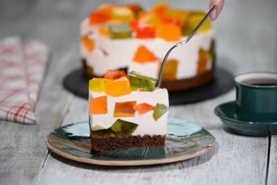 Рецепт дня: торт Битое стекло – любимое лакомство взрослых и детей - 24tv.ua