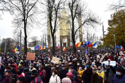 В защиту Санду: в Кишиневе протестовали против ограничений полномочий президента – фото - news.24tv.ua