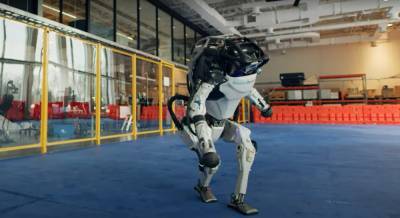 Boston Dynamics выпустили новое видео с танцующими роботами, чувство ритма зашкаливает - akcenty.com.ua - Boston - county Love