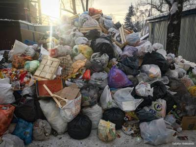 Томичи продолжают жаловаться на завалы мусора - tv2.today - Томск