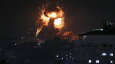 Сирия заявила, что Израиль нанес ракетные удары по ее территории - golos-ameriki.ru - Сирия - Дамаск - Англия - Сана - Иран - Масьяф