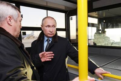 Владимир Путин - Михаил Мишустин - Путин поручил создать городской автобус на водородном топливе - tvc.ru