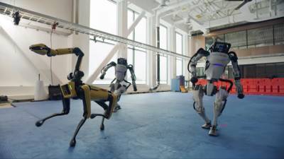 Роботы Boston Dynamics проводили 2020-й зажигательным твистом - vesti.ru - Boston - county Love