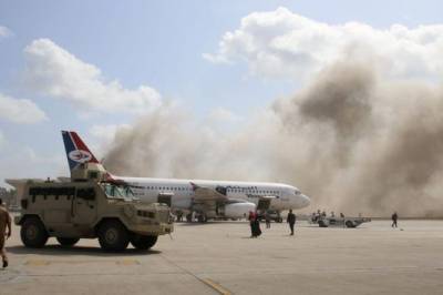 В аэропорту Йемена произошел сильный взрыв: 22 погибших, 50 раненых - usa.one - Йемен