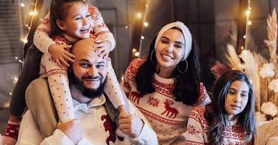 Оксана Самойлова - Детям Самойловой и Джигана буквально доставили живого сказочного персонажа в огромной коробке - skuke.net
