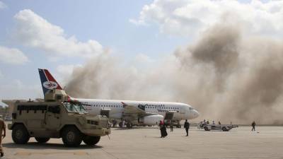 Питер Стано - В ЕС решительно осудил атаку на аэропорт в Йемене - gazeta.ru - Йемен