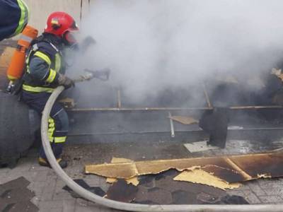 В Ровно произошел масштабный пожар в ТРЦ - lenta.ua - Ровно - Гсчс