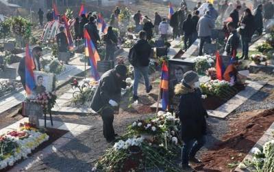 В Нагорном Карабахе нашли тела более 1,1 тысяч погибших - korrespondent.net - Нагорный Карабах