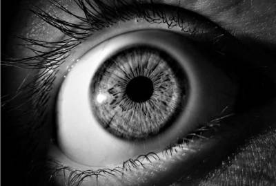 Медики назвали симптомы заболеваний глаз, с которыми нужно срочно обратиться к врачу - lenta.ua