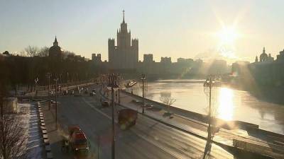 Погода подбрасывает сюрпризы жителям разных российских регионов - 1tv.ru - Саратовская обл. - Воронежская обл. - Норильск