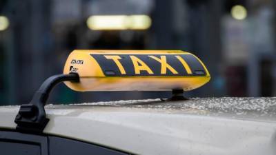 Таксиста-иностранца осудят за ДТП с покалеченной пенсионеркой - piter.tv - Санкт-Петербург
