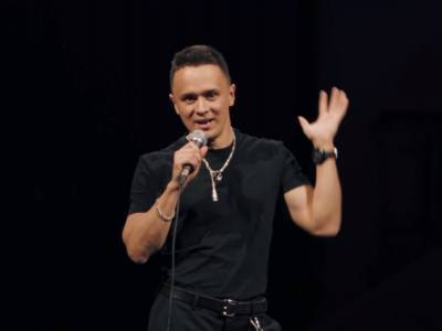 Сергей Шнуров - Илья Соболев - "Где стихи братан?": Шнурова обвинили в выборочной критике - sobesednik.ru - Санкт-Петербург