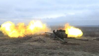 Украина перебрасывает войска и технику к линии фронта в Донбассе - inforeactor.ru - Киев