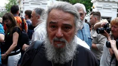 Алексей Баталов - «Я тут как узник»: пожилого брата Баталова заперли в доме престарелых - 5-tv.ru