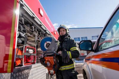 Петр Бирюков - Петр Бирюков поздравил добровольных пожарных и спасателей столицы - m24.ru - Москва