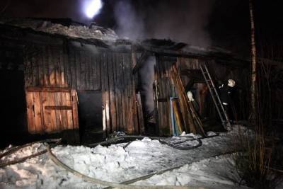 В Ивановской области сгорел большой сарай с дровами - mkivanovo.ru - Ивановская обл.