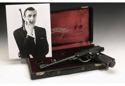 Джеймс Бонд - Шон Коннери - Пистолет Бонда продали на аукционе за четверть миллиона долларов - bykvu.com - Украина