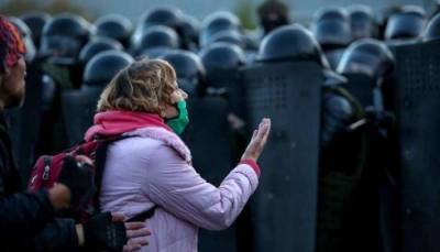Лукашенко - Правозащитники опубликовали имена более 300 задержанных в Беларуси - lenta.ua - Москва - Белоруссия - Минск - Логойск - Витебск