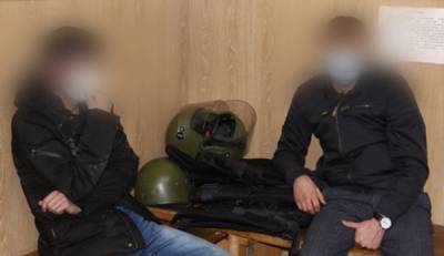 В Нижнем Тагиле ОМОН задержал похитителей элитного парфюма - nakanune.ru - Екатеринбург