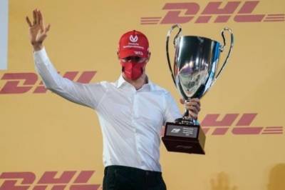 Мик Шумахер - Сын Шумахера стал чемпионом " Формулы-2" - vkcyprus.com - Украина - Англия - Бахрейн