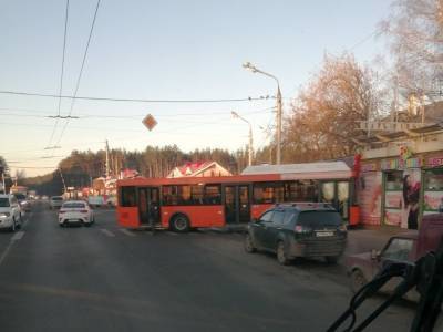 Женщина погибла под колесами автобуса в Нижнем Новгороде - vgoroden.ru - Нижегородская обл. - Нижний Новгород - район Сормовский